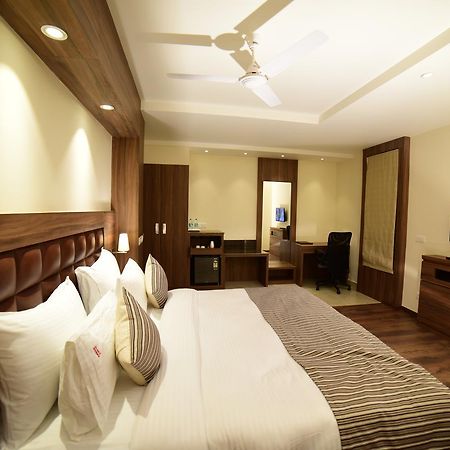 Hotel Amber Rudrapur Exterior foto